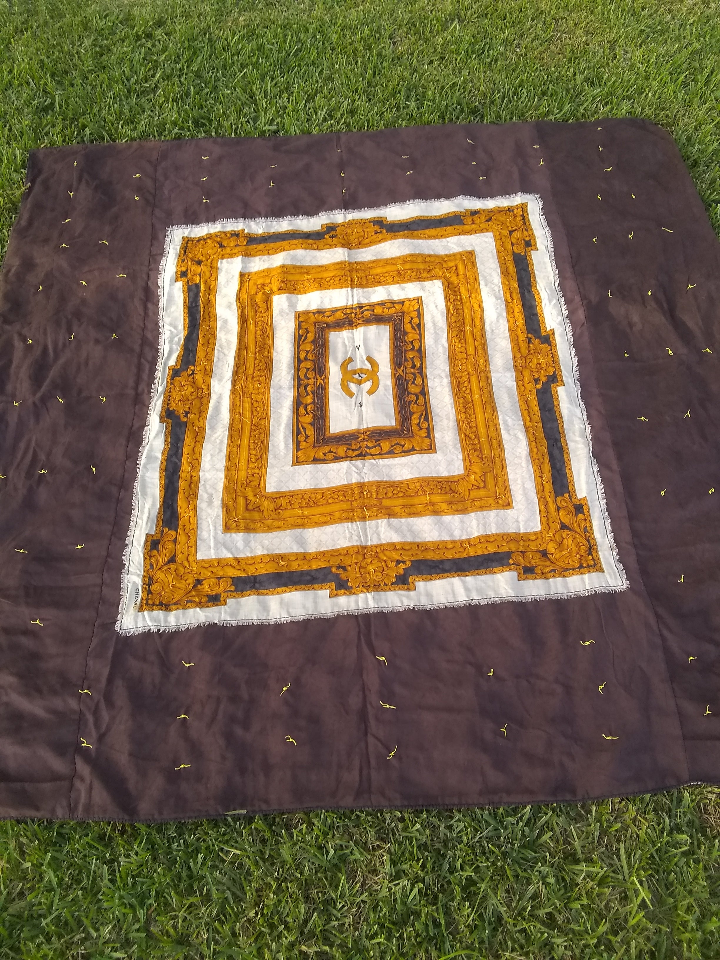 Vintage Channel shawl quilt